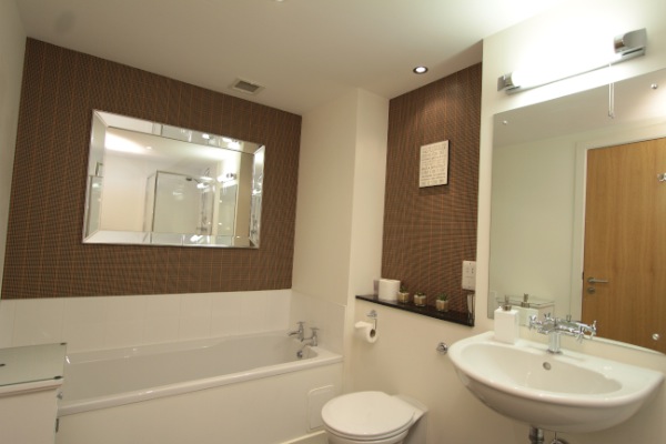 Lovat Loch Ness Bathroom